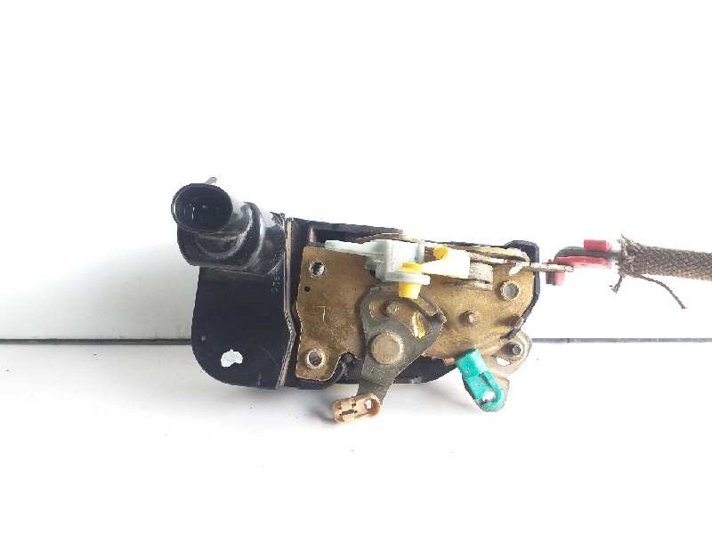 Recambio de cerradura puerta delantera izquierda para chrysler voyager (gs) 2.5 td se referencia OEM IAM 04675585  