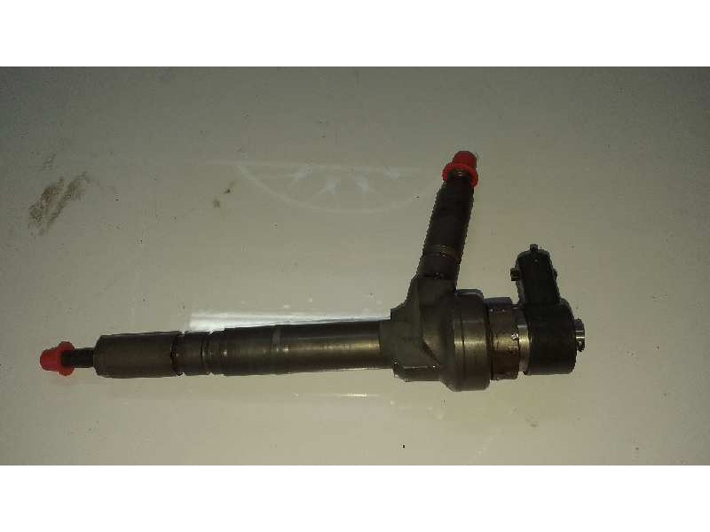 Recambio de inyector para opel astra h berlina 1.7 16v cdti referencia OEM IAM 0445110175  