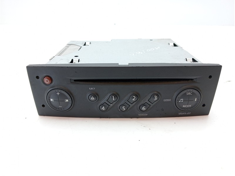 Recambio de sistema audio / radio cd para renault clio iii 1.2 16v referencia OEM IAM 8200607915  