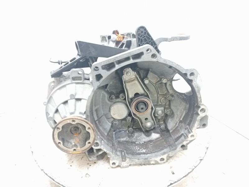 Recambio de caja cambios para volkswagen passat berlina (3c2) advance referencia OEM IAM 0A4300045F JCX 04A300045FX
