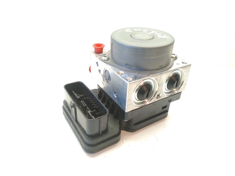 Recambio de abs para toyota c-hr referencia OEM IAM 4405010010 11304041570 