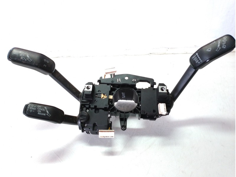 Recambio de mando multifuncion para seat leon (5f1) 2.0 tdi referencia OEM IAM 5Q0953513AE 5Q0953507AN 