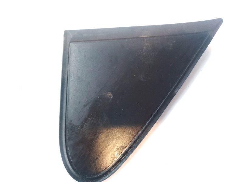 Recambio de molduras delanteras para peugeot partner kombi 1.6 blue-hdi fap referencia OEM IAM 9682178977  
