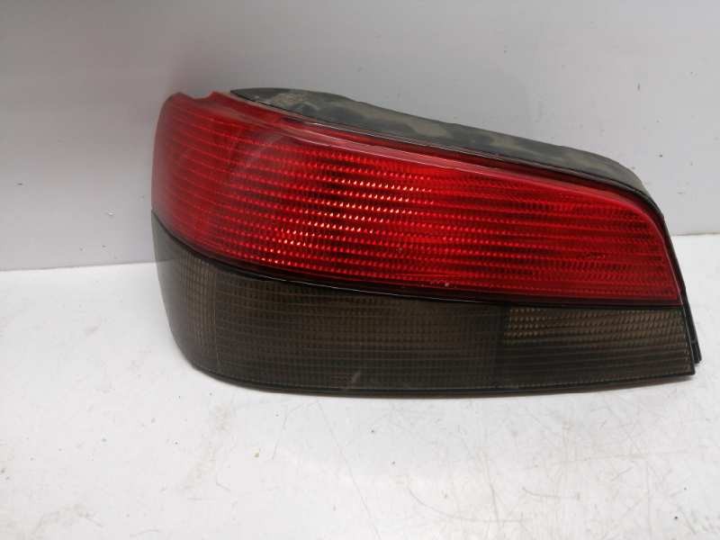 Recambio de piloto trasero izquierdo para peugeot 306 berlina 3/4/5 puertas (s2) referencia OEM IAM 9627937880  