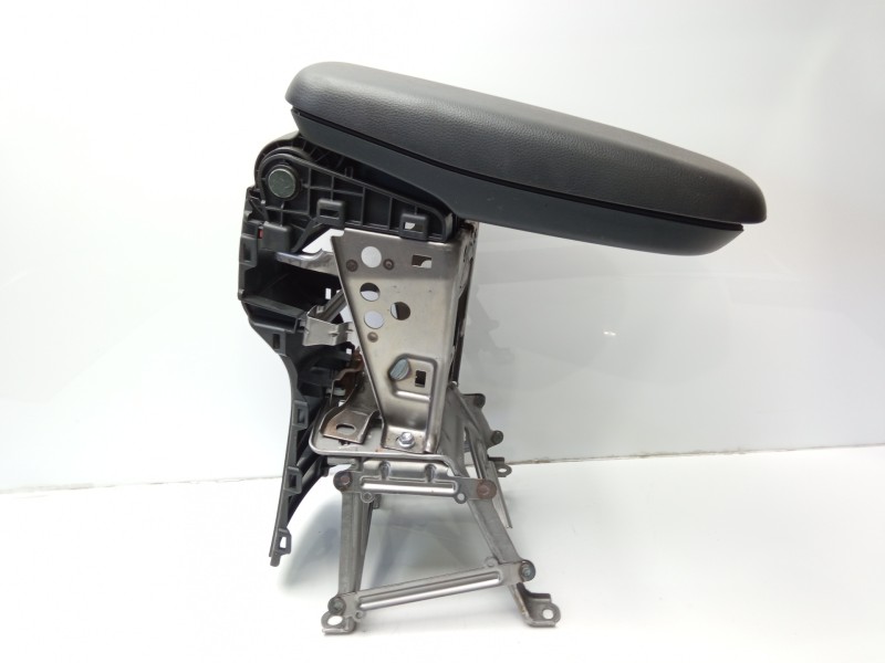 Recambio de apoyabrazos central para toyota yaris referencia OEM IAM 58857K0020 58961K0020 