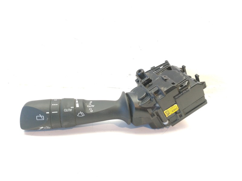 Recambio de mando limpia para toyota c-hr referencia OEM IAM 84652F4020  