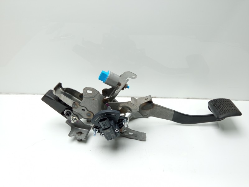 Recambio de pedal freno para toyota yaris 1.5 16v cat referencia OEM IAM 47110K0030 89510K0010C 
