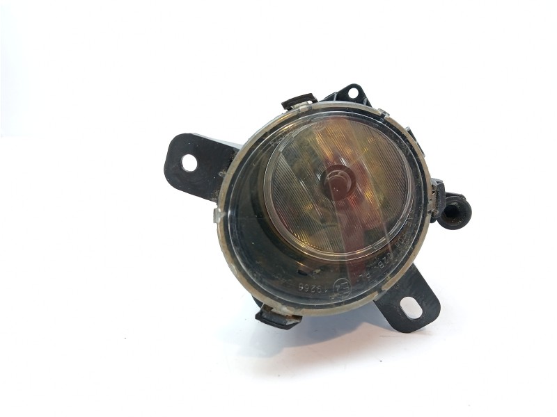 Recambio de faro antiniebla derecho para opel corsa e referencia OEM IAM 93357464  