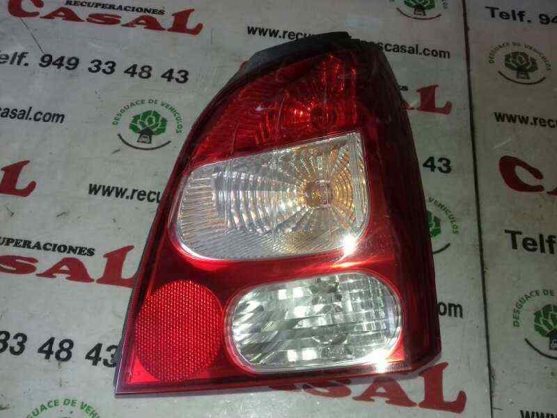 Recambio de piloto trasero derecho para renault twingo 1.2 referencia OEM IAM 8200387889  