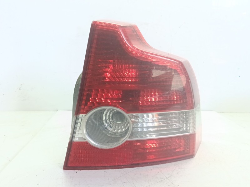 Recambio de piloto trasero derecho para volvo s40 ii (544) 2.0 d referencia OEM IAM 30698347  
