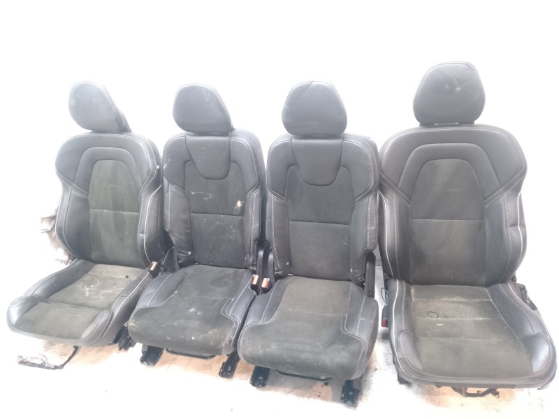 Recambio de juego asientos completo para volvo xc90 2.0 turbo cat referencia OEM IAM 32338251  