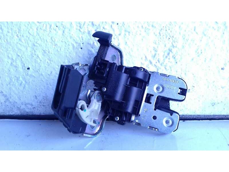 Recambio de cerradura maletero / porton para skoda fabia like referencia OEM IAM 8R0827505A  