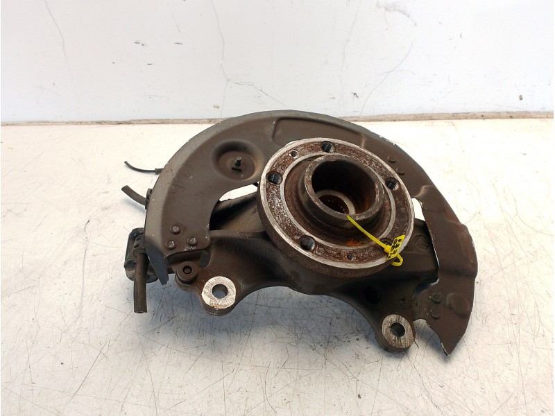 Recambio de mangueta delantera izquierda para peugeot 308 access referencia OEM IAM 1610137880  
