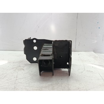 SOPORTE PARAGOLPES DELANTERO DERECHO 4L0807134C 