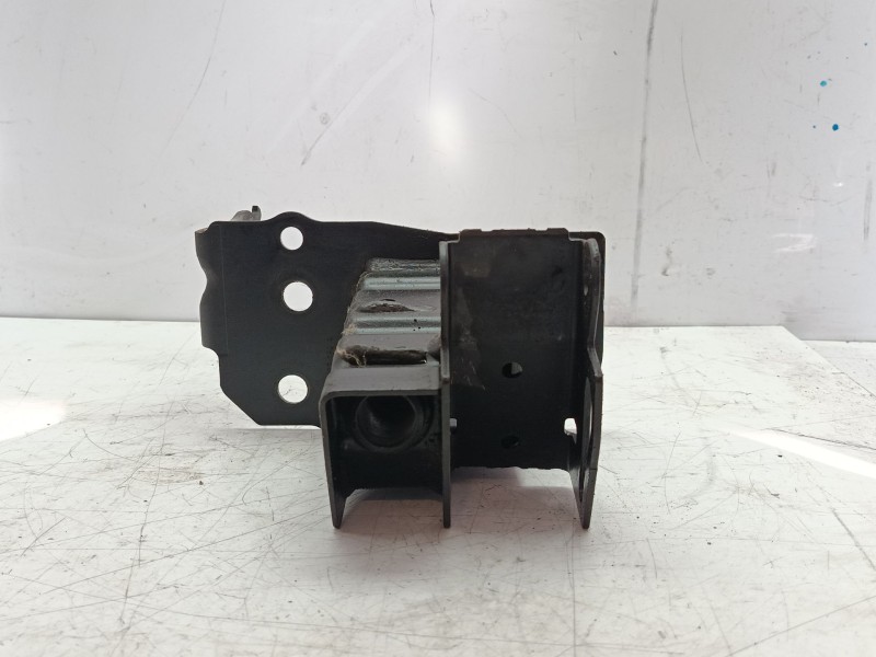 Recambio de soporte paragolpes delantero derecho para audi q7 (4l) 3.0 v6 24v tdi referencia OEM IAM 4L0807134C  