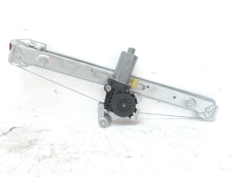 Recambio de elevalunas trasero derecho para bmw serie 3 berlina (e46) 323i referencia OEM IAM 67628362065  