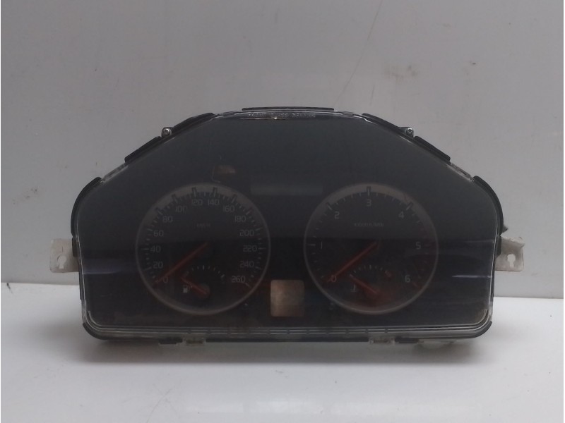 Recambio de cuadro instrumentos para volvo v50 familiar 2.0 d momentum referencia OEM IAM 8602844  