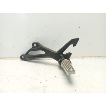ESTRIBO 35063145218R 
