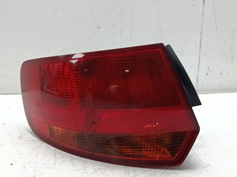Recambio de piloto trasero izquierdo para audi a3 sportback (8pa) 2.0 tdi referencia OEM IAM 8P4945095G  