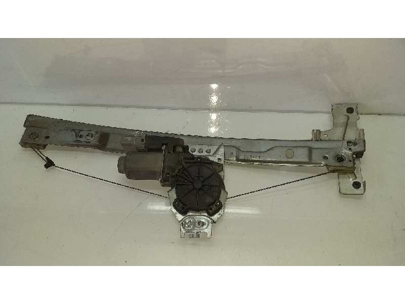 Recambio de elevalunas delantero izquierdo para peugeot 207 xt referencia OEM IAM 9221FT 9681181980 