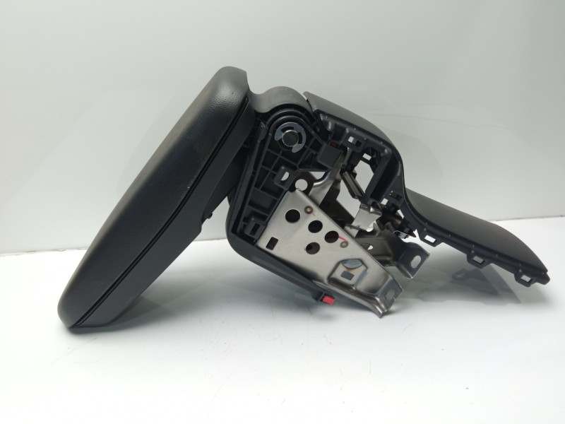 Recambio de apoyabrazos central para toyota yaris 1.5 16v cat referencia OEM IAM 58905K0020C1 58857K0020 58961K0020