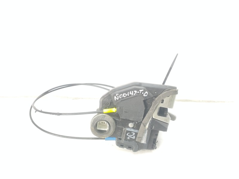 Recambio de cerradura puerta trasera derecha para toyota auris 2.0 d-4d cat referencia OEM IAM 6905002180  