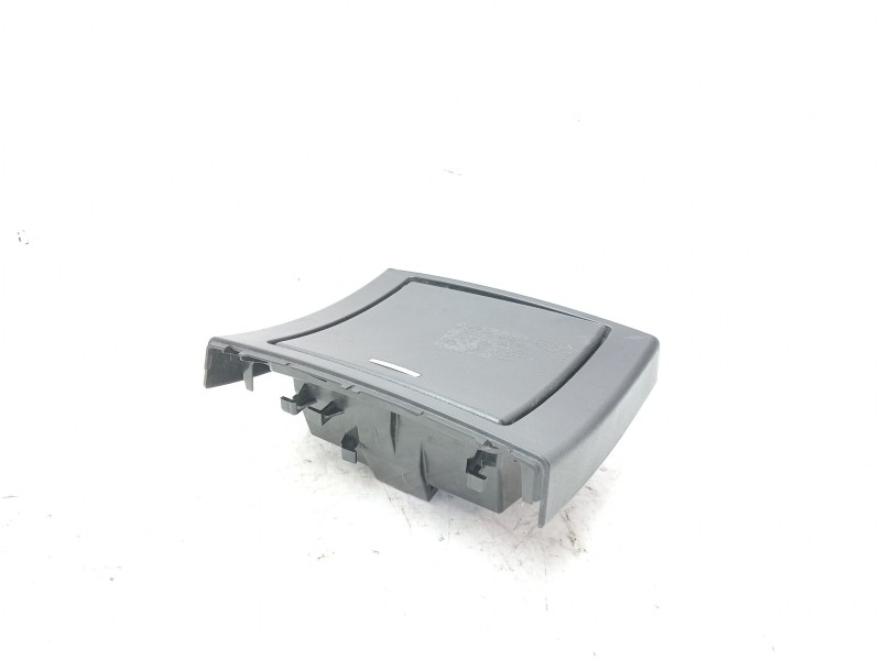 Recambio de cenicero para mercedes-benz clase e (w212) lim. 2.0 cgi cat referencia OEM IAM A2126803850  
