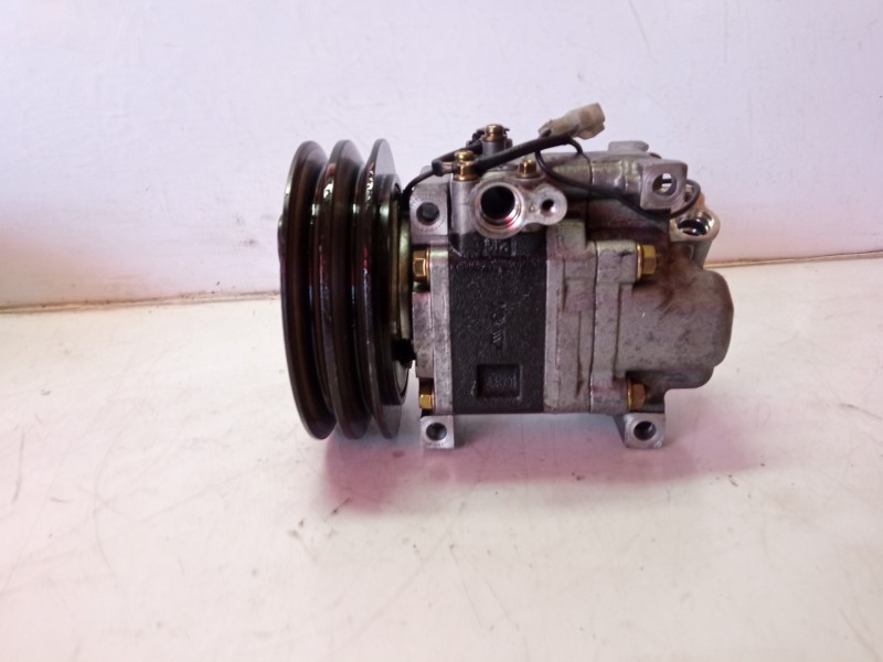 Recambio de compresor aire acondicionado para mazda premacy (cp) 2.0 turbodiesel cat referencia OEM IAM H12A1AA4DM  