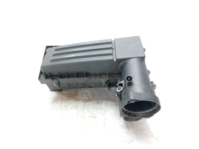 Recambio de filtro aire para volkswagen passat variant (3b6) highline referencia OEM IAM 3B0133837BB  