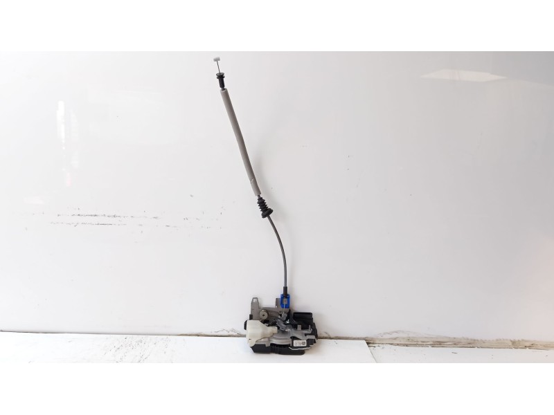 Recambio de cerradura puerta trasera izquierda para lynk & co 01 phev referencia OEM IAM 8891893212  