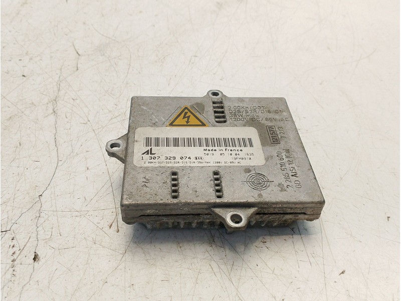 Recambio de centralita faros xenon para bmw serie 3 berlina (e46) 320d referencia OEM IAM 1307329074  