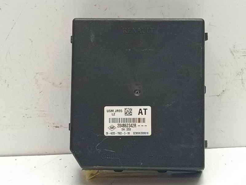 Recambio de caja reles / fusibles para renault scenic iii referencia OEM IAM 284B69009R  