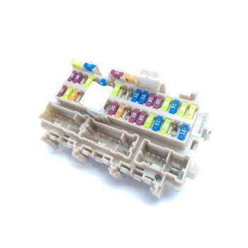 CAJA RELES / FUSIBLES 243808901R 8901R 