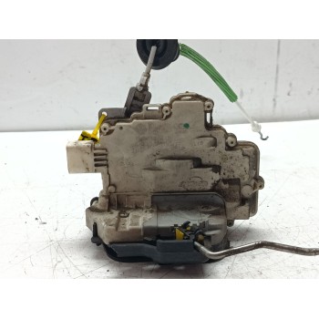 CERRADURA PUERTA TRASERA IZQUIERDA 4F0839015 