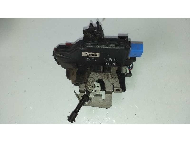 Recambio de cerradura puerta delantera derecha para audi a3 (8p) 2.0 tdi ambition referencia OEM IAM 4E1837016  
