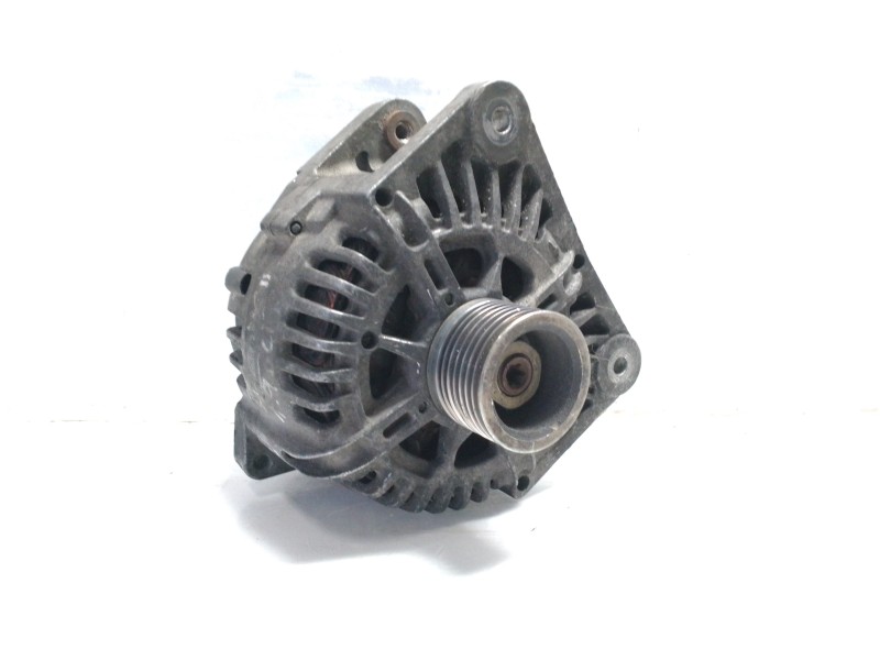 Recambio de alternador para renault megane ii berlina 3p referencia OEM IAM 8200086161 TG11C010 
