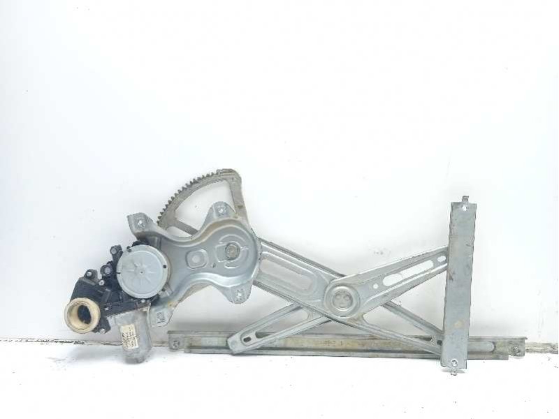 Recambio de elevalunas delantero derecho para toyota auris 2.0 d-4d cat referencia OEM IAM 6981002320  
