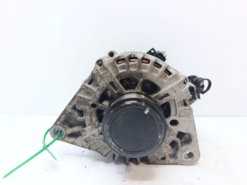 Recambio de alternador para kia cee´d concept plus referencia OEM IAM 373002A850  