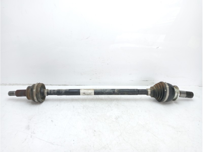 Recambio de transmision trasera derecha para land rover range rover velar velar referencia OEM IAM LR092750 HK834K138AA 