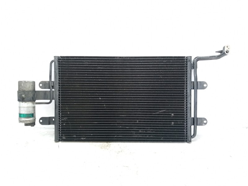 Recambio de condensador / radiador aire acondicionado para volkswagen golf iv berlina (1j1) básico referencia OEM IAM 1J0820413N