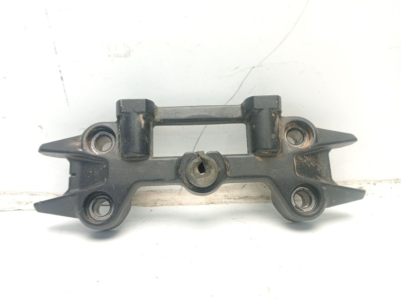 Recambio de soporte para kawasaki z (900cc - ) z 900 (zr900pa2, zr900ha2, zr900da2) referencia OEM IAM 46012037718R  