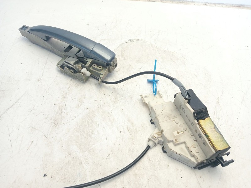Recambio de cerradura puerta delantera derecha para citroën c4 coupé (la_) 1.6 16v referencia OEM IAM 9136EV  