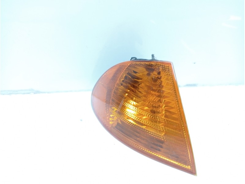 Recambio de piloto delantero derecho para bmw serie 3 berlina (e46) 323i referencia OEM IAM 6902766  