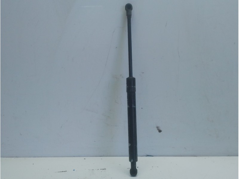 Recambio de amortiguador porton trasero derecho para volvo v60 kombi kinetic referencia OEM IAM 9483297  