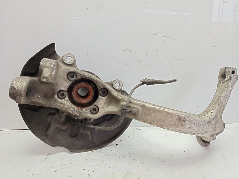 Recambio de mangueta delantera izquierda para audi a4 berlina (8e) 1.9 tdi referencia OEM IAM 8E0407253C  