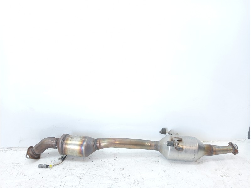 Recambio de tubo escape delantero para toyota corolla (e21) hybrid active referencia OEM IAM 174100TJ20  