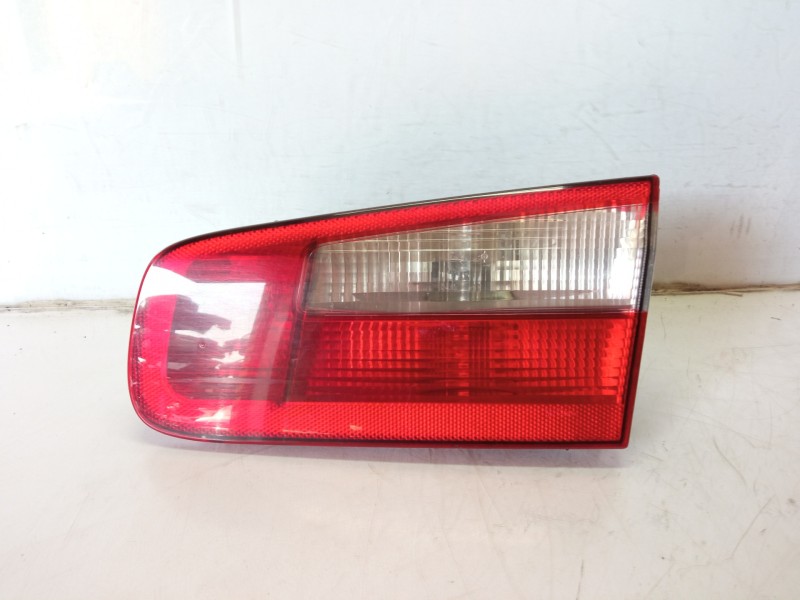 Recambio de piloto trasero derecho para renault laguna ii (bg0) 1.9 dci diesel referencia OEM IAM 8200002476  