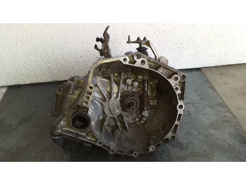 Recambio de caja cambios para toyota yaris (ksp9/scp9/nlp9) 1.3 cat referencia OEM IAM 70601822  
