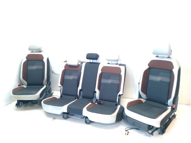 Recambio de juego asientos completo para volkswagen t-cross advance referencia OEM IAM 2GM881405CTKG  