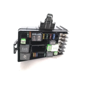 CAJA RELES / FUSIBLES 5Q0937125C 5Q0307361A 